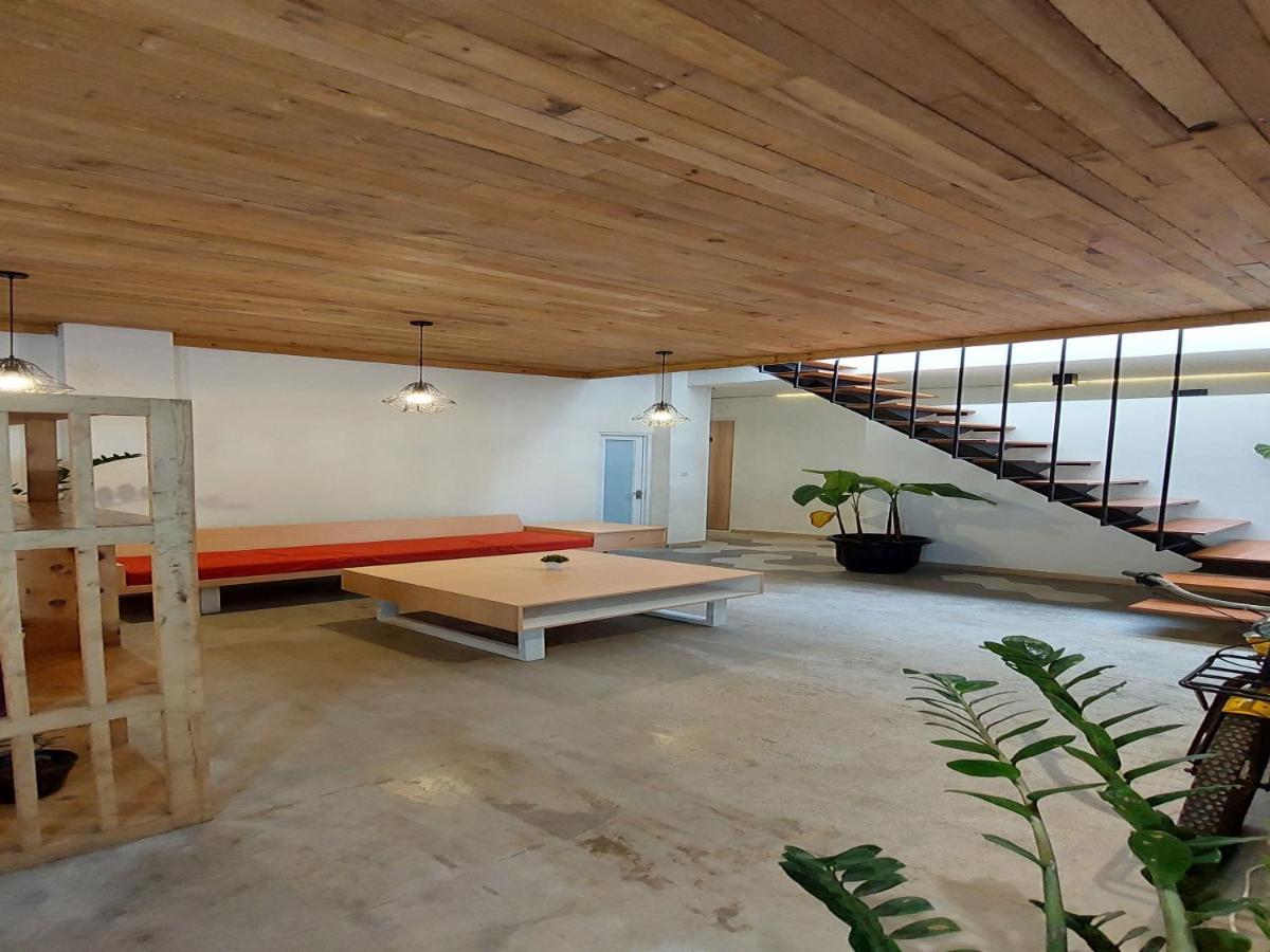 D'Journey Hotel Lembang Extérieur photo
