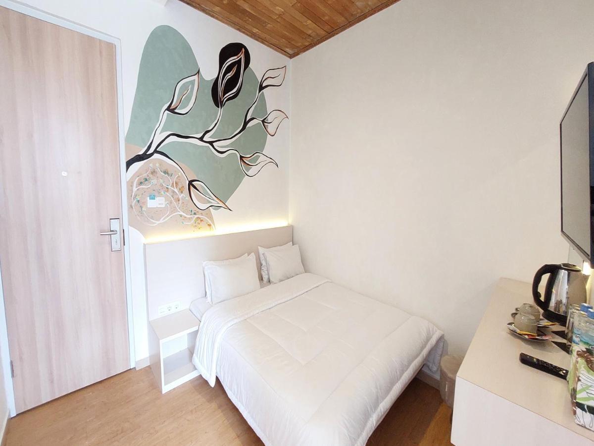 D'Journey Hotel Lembang Extérieur photo
